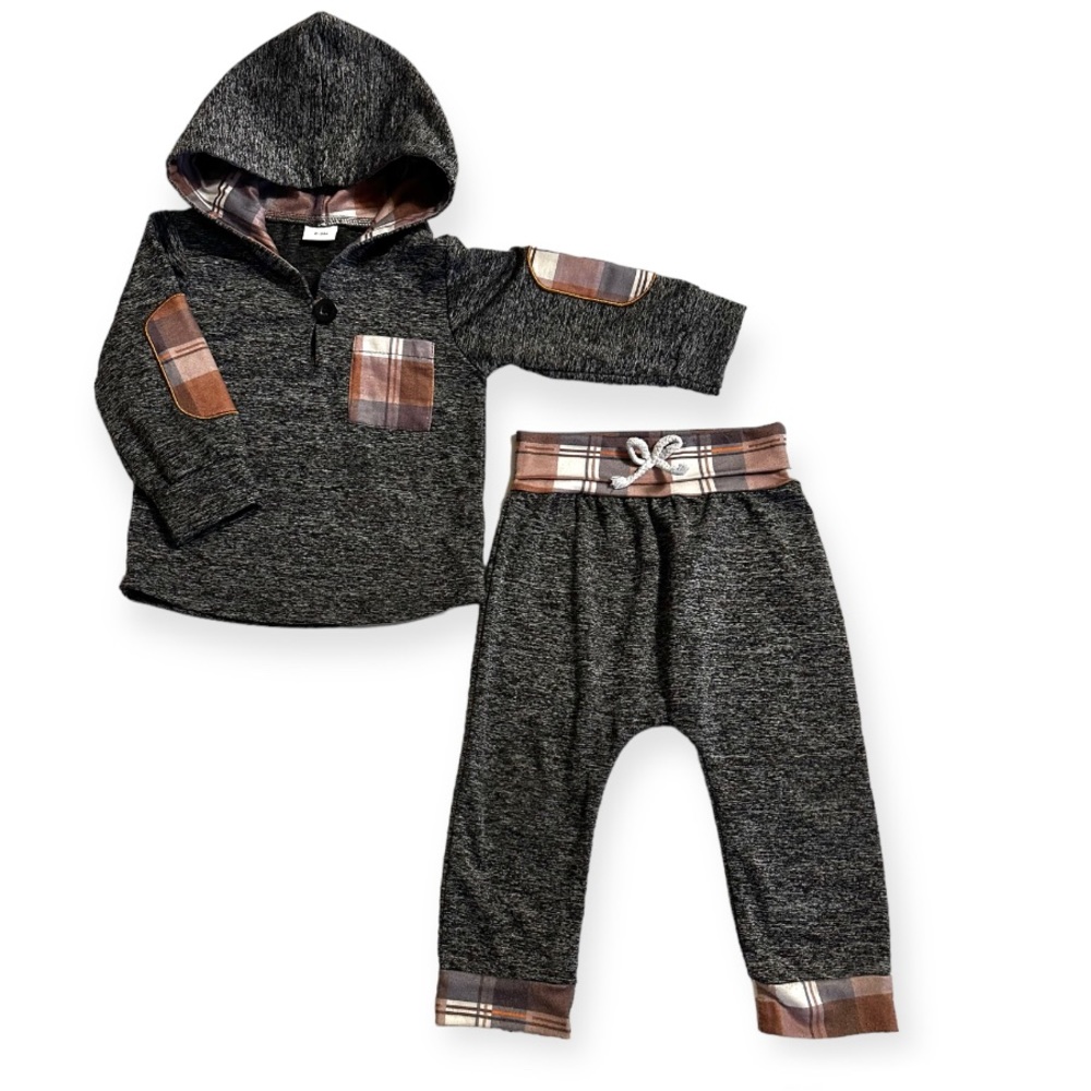 Baby grey set. 6-9 months